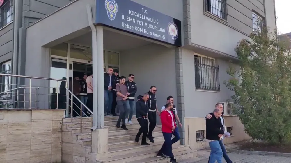 4 ilde yapılan eş zamanlı operasyonda 1 milyon 416 bin 190 makaron ele geçirildi: 30 şüpheli yakalandı