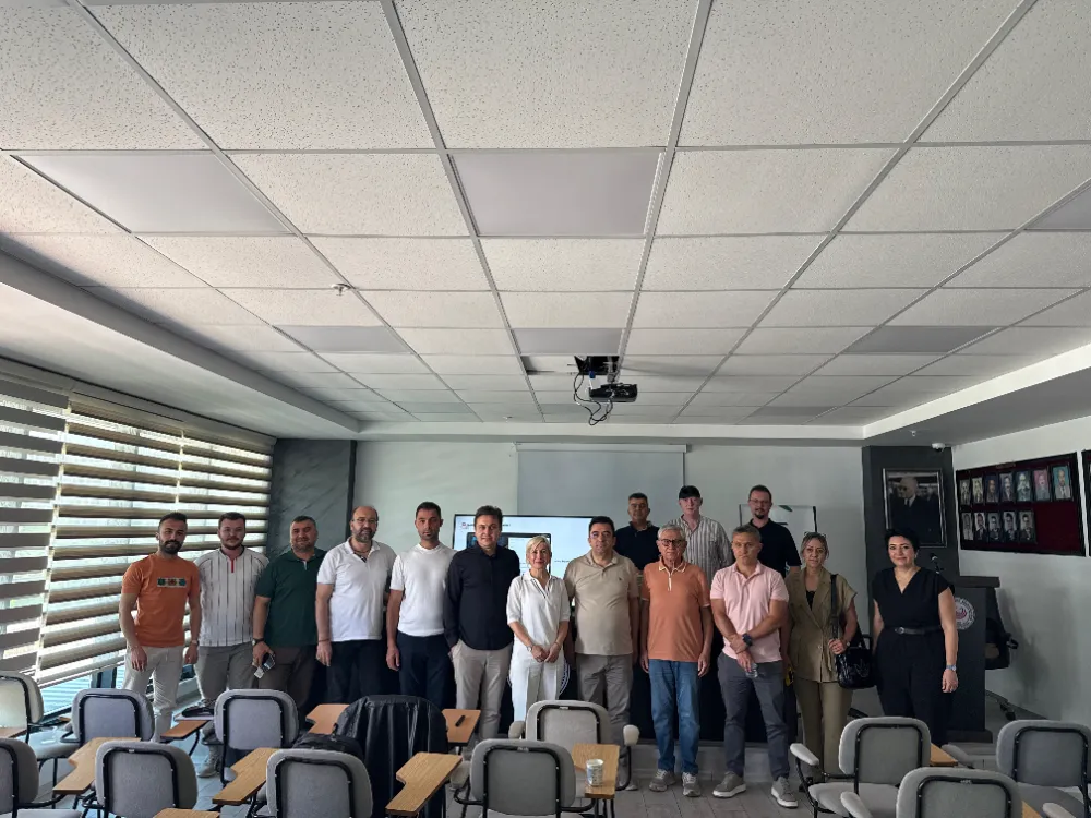 Konya’da optisyenler için dijital dönüşüm semineri düzenlendi