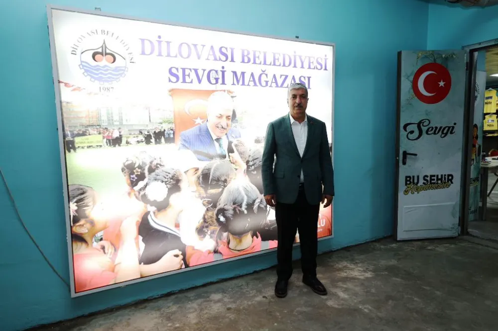 Dilovası’nda Sevgi Mağazası İhtiyaç Sahiplerinin Yanında
