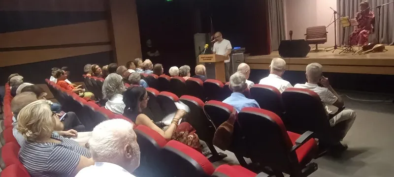 Kandıra’da Aşık Mahzuni Şerif Gecesi Duygu Dolu Anlara Sahne Oldu