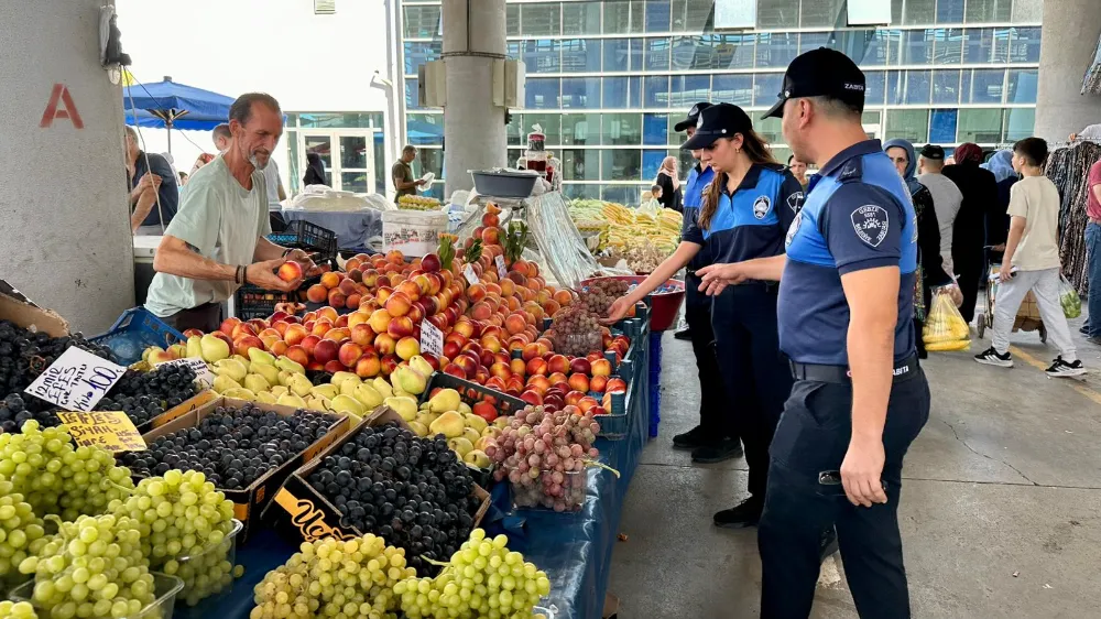 Gebze Zabıta’dan Mevlana Kapalı Pazar Yerinde Rutin Denetim