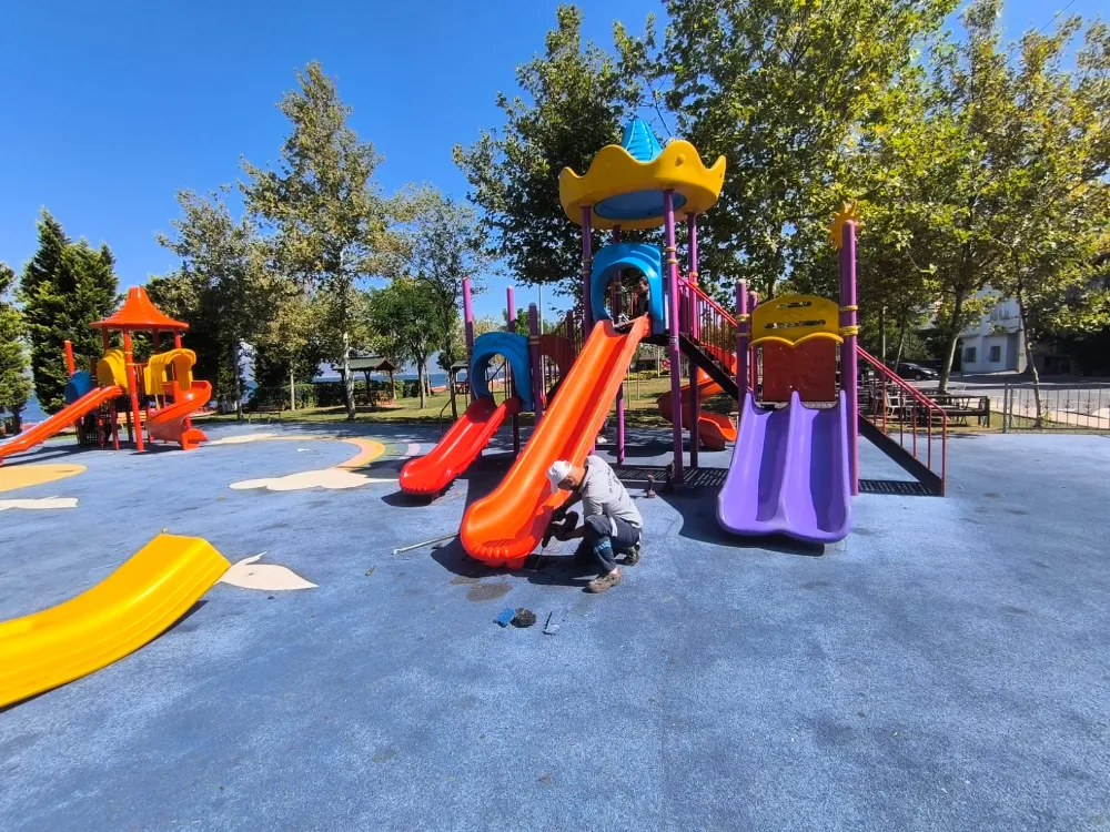 Büyükşehir’den çocuklara güvenli oyun alanları